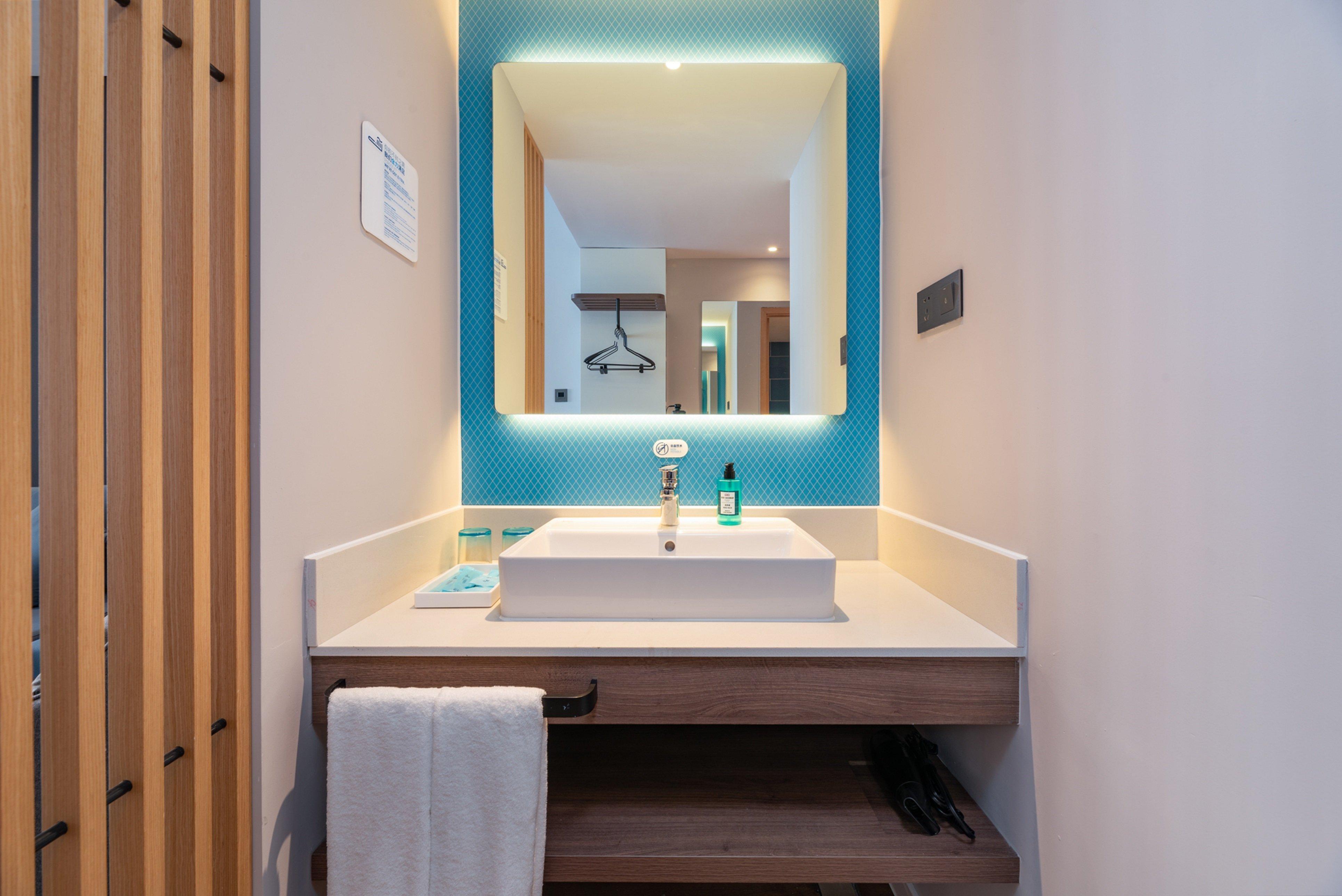 Holiday Inn Express Dongyang Hengdian By Ihg Exterior photo